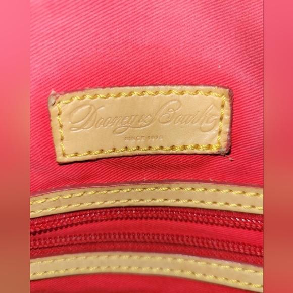 Dooney and Bourke Chevron leather bag - Picture 13 of 16